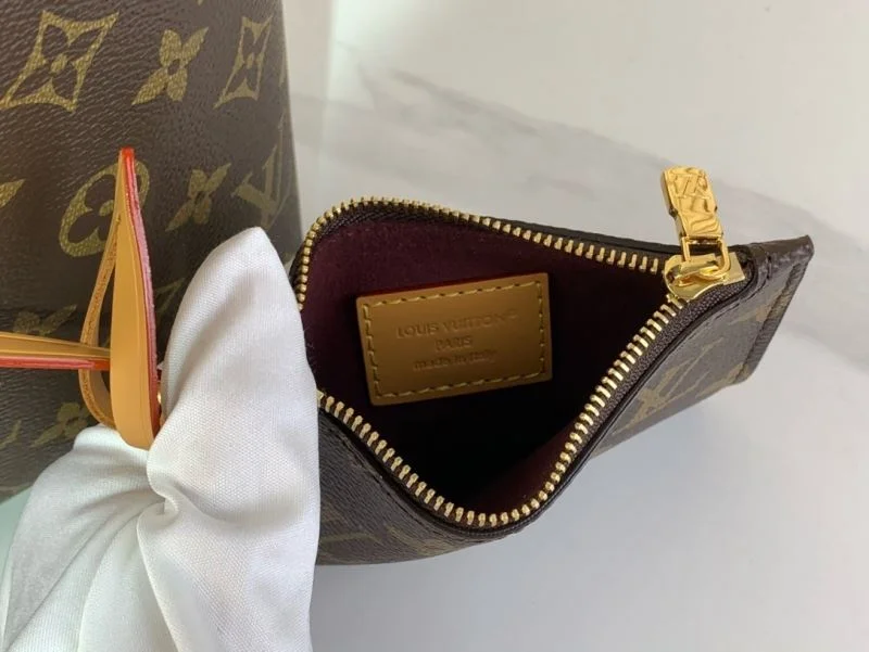 AllSeason Louis Vuitton Bucket Bags 40758