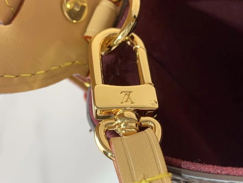 Louis Vuitton Bucket Bags WaterResistant 40793