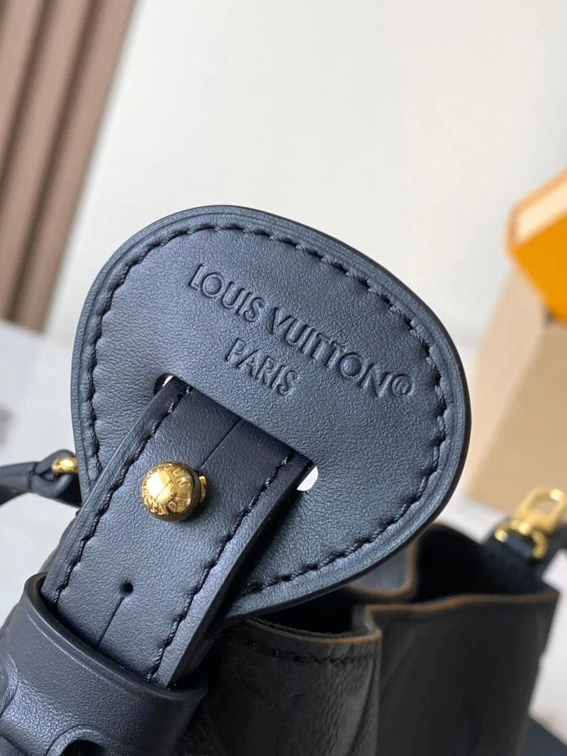 Thermal Louis Vuitton Bucket Bags 40744