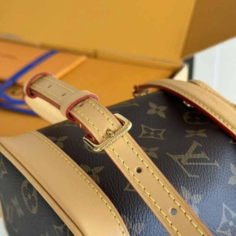Minimalist Louis Vuitton Bucket Bags 49305