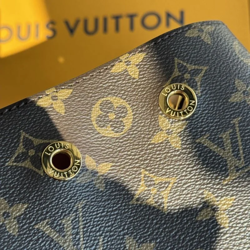 Louis Vuitton Bucket Bags SmoothTexture 49297