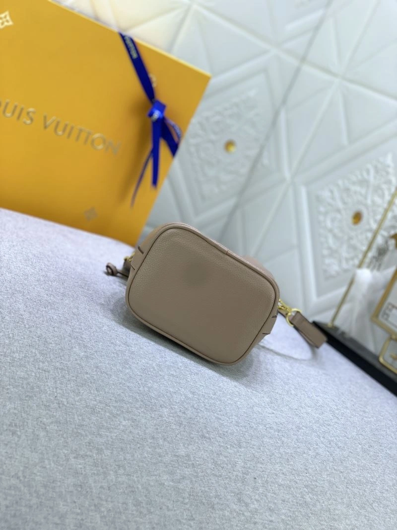 Louis Vuitton Bucket Bags TechFriendly 79937