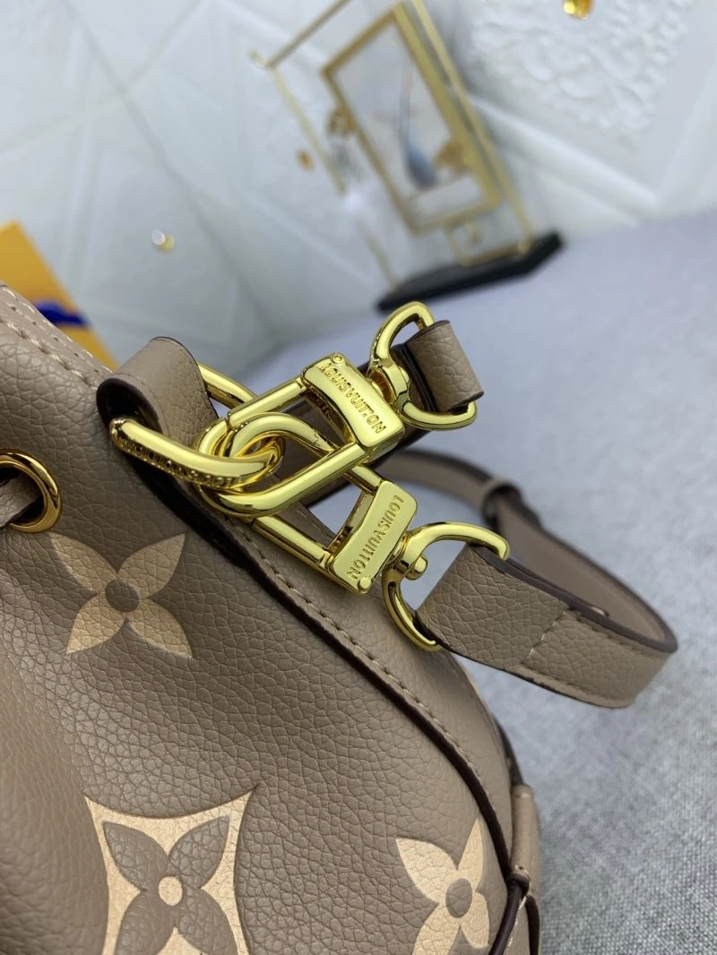 Louis Vuitton Bucket Bags TechFriendly 79937
