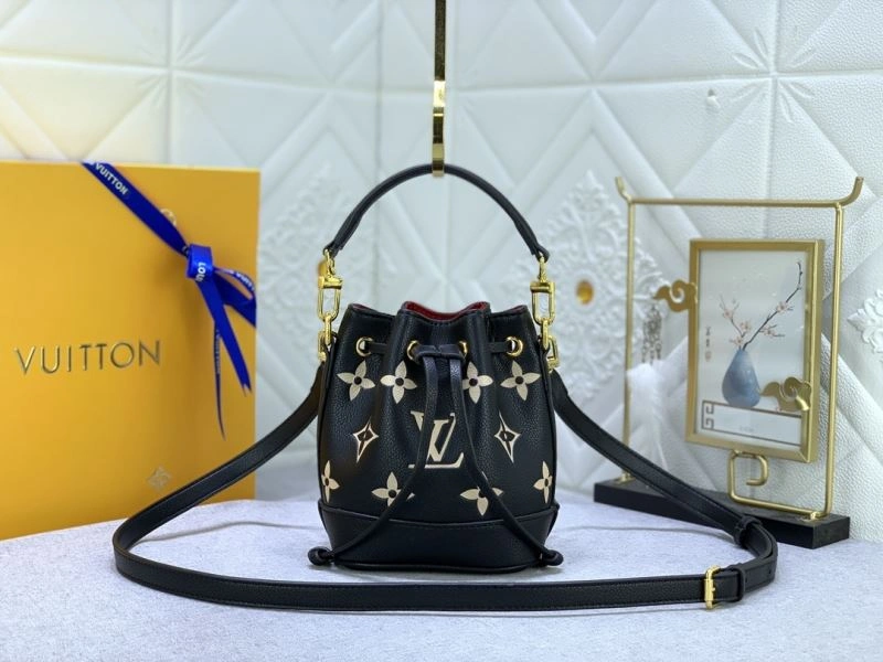 Louis Vuitton Bucket Bags SmoothTexture 79943