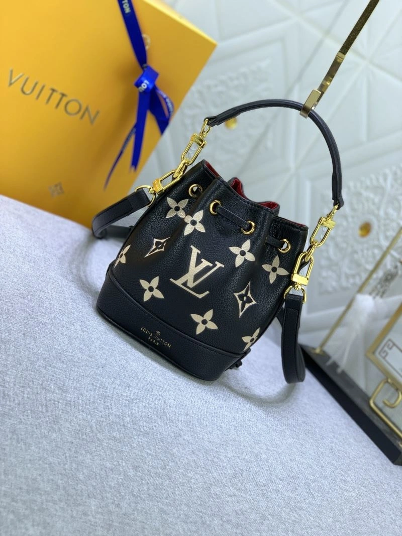 Louis Vuitton Bucket Bags SmoothTexture 79943