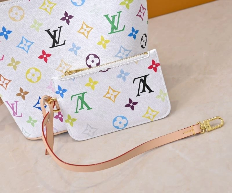 Snug Louis Vuitton Bucket Bags 79958