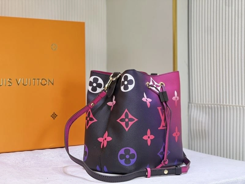 Louis Vuitton Bucket Bags Resilient 79898