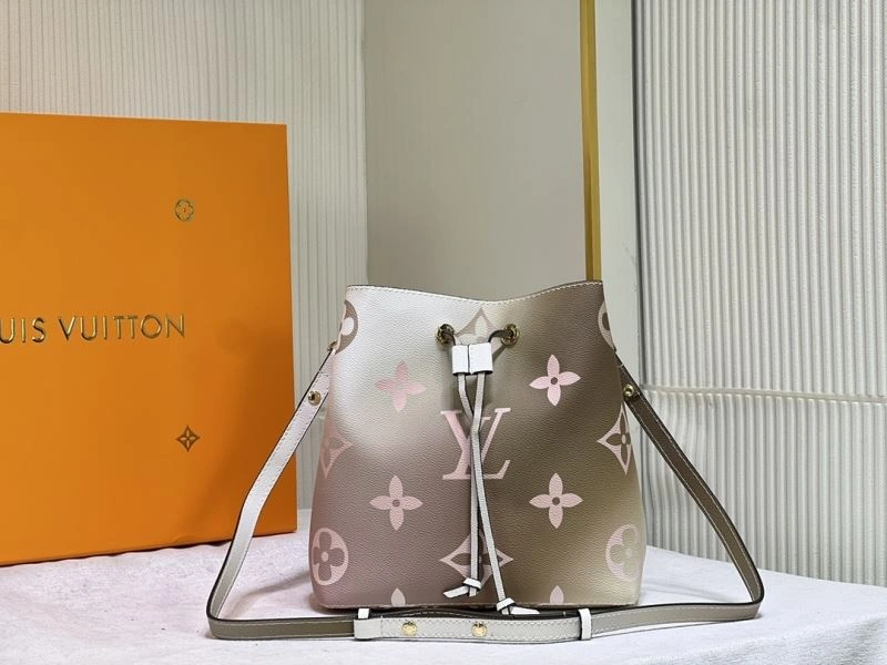 Louis Vuitton Bucket Bags Unisex 79897