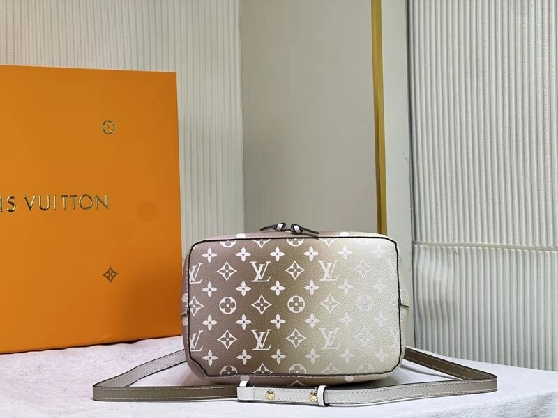 Louis Vuitton Bucket Bags Unisex 79897