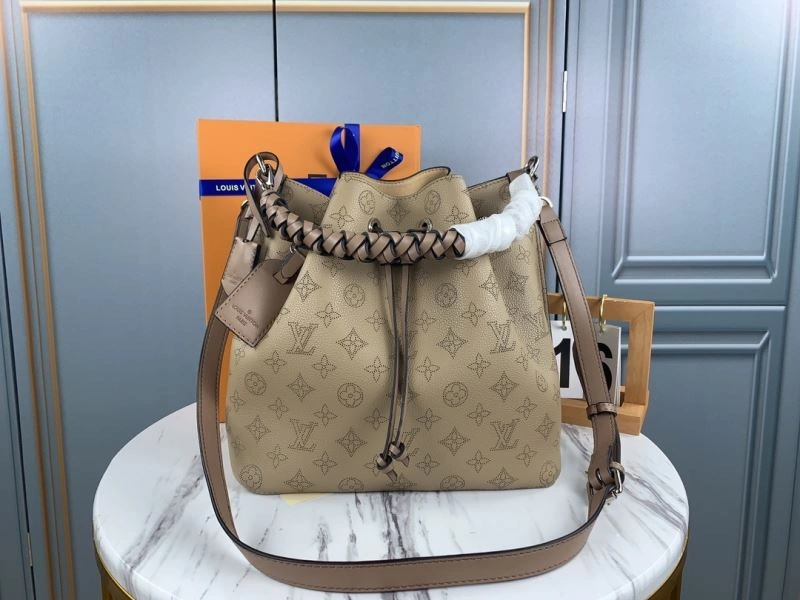 Louis Vuitton Bucket Bags Stretchable 79978