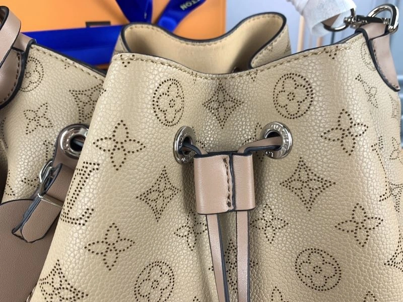 Louis Vuitton Bucket Bags Stretchable 79978