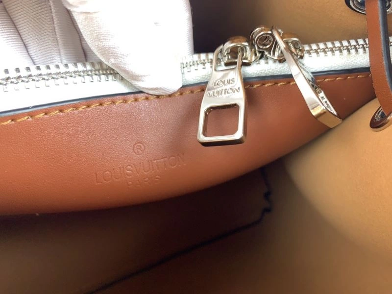 Louis Vuitton Bucket Bags Elegant 79933