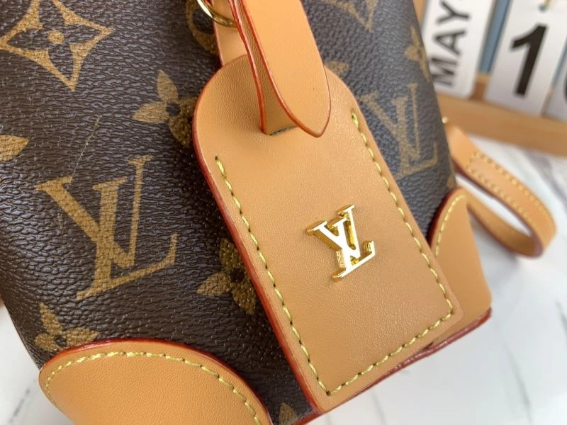 Resilient Louis Vuitton Bucket Bags 79891