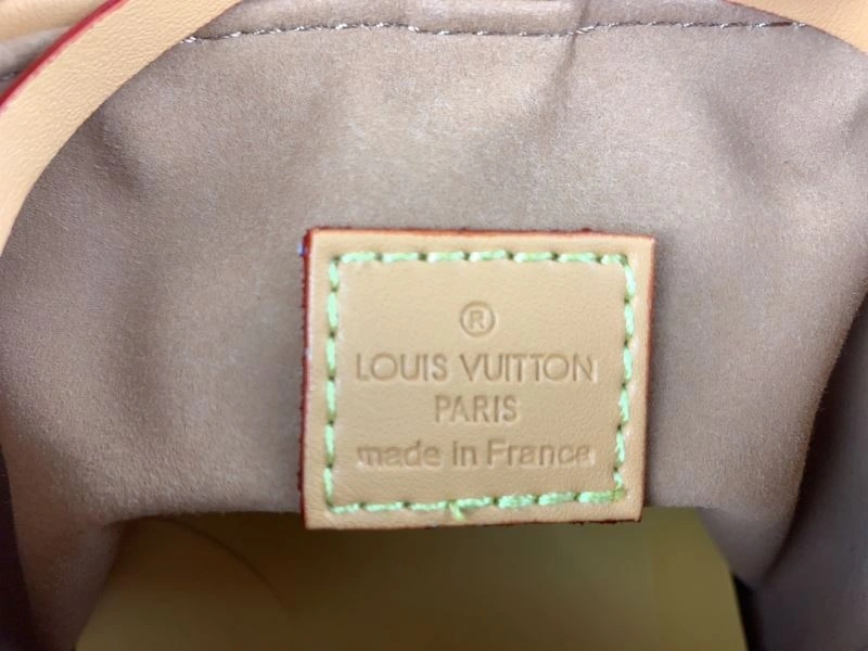 Resilient Louis Vuitton Bucket Bags 79891