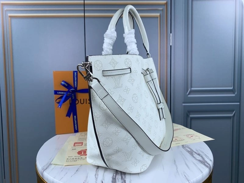 Louis Vuitton Bucket Bags Lightweight 79890