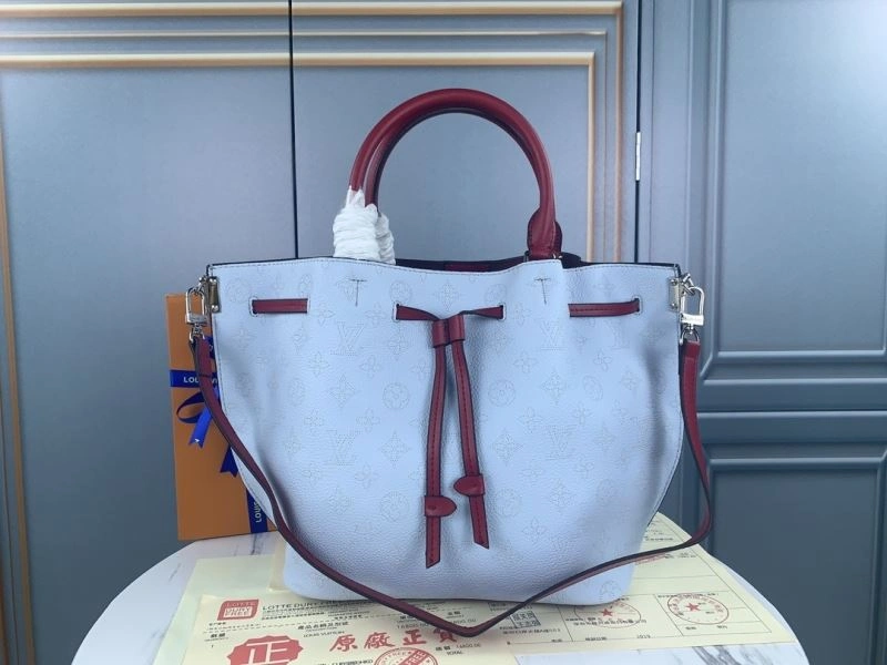 Louis Vuitton Bucket Bags WeatherProof 79882