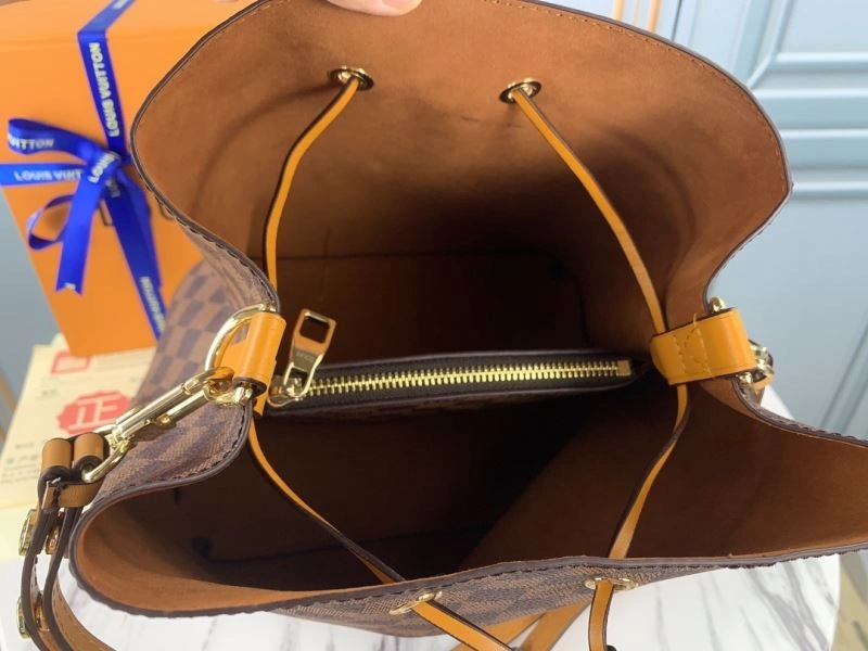 FlexibleFit Louis Vuitton Bucket Bags 79869