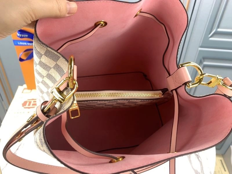 SmoothTexture Louis Vuitton Bucket Bags 79874