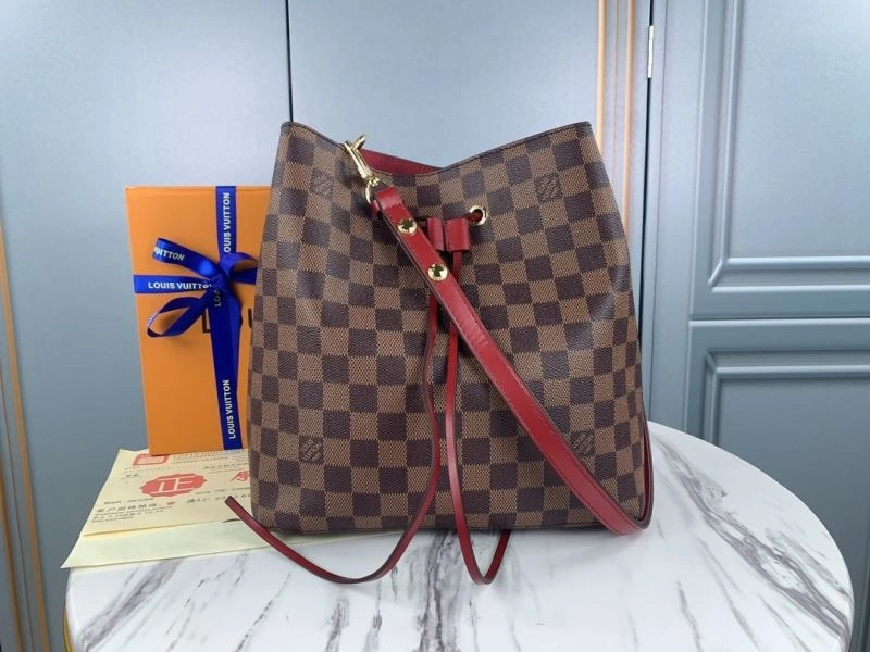 Louis Vuitton Bucket Bags Functional 79878