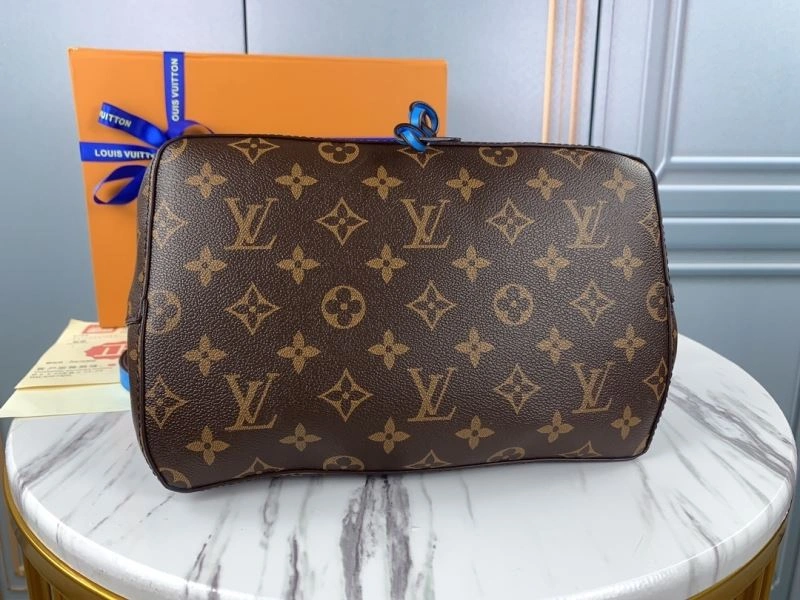 Louis Vuitton Bucket Bags Thermal 79866