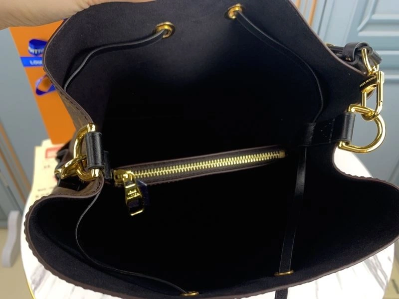 Vibrant Louis Vuitton Bucket Bags 79881
