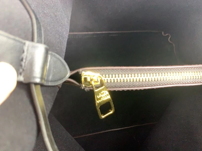 Vibrant Louis Vuitton Bucket Bags 79881