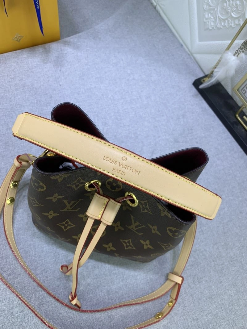 Snug Louis Vuitton Bucket Bags 79859