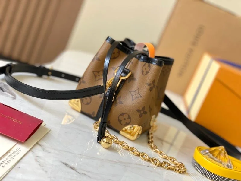 Louis Vuitton Bucket Bags RelaxedFit 40144