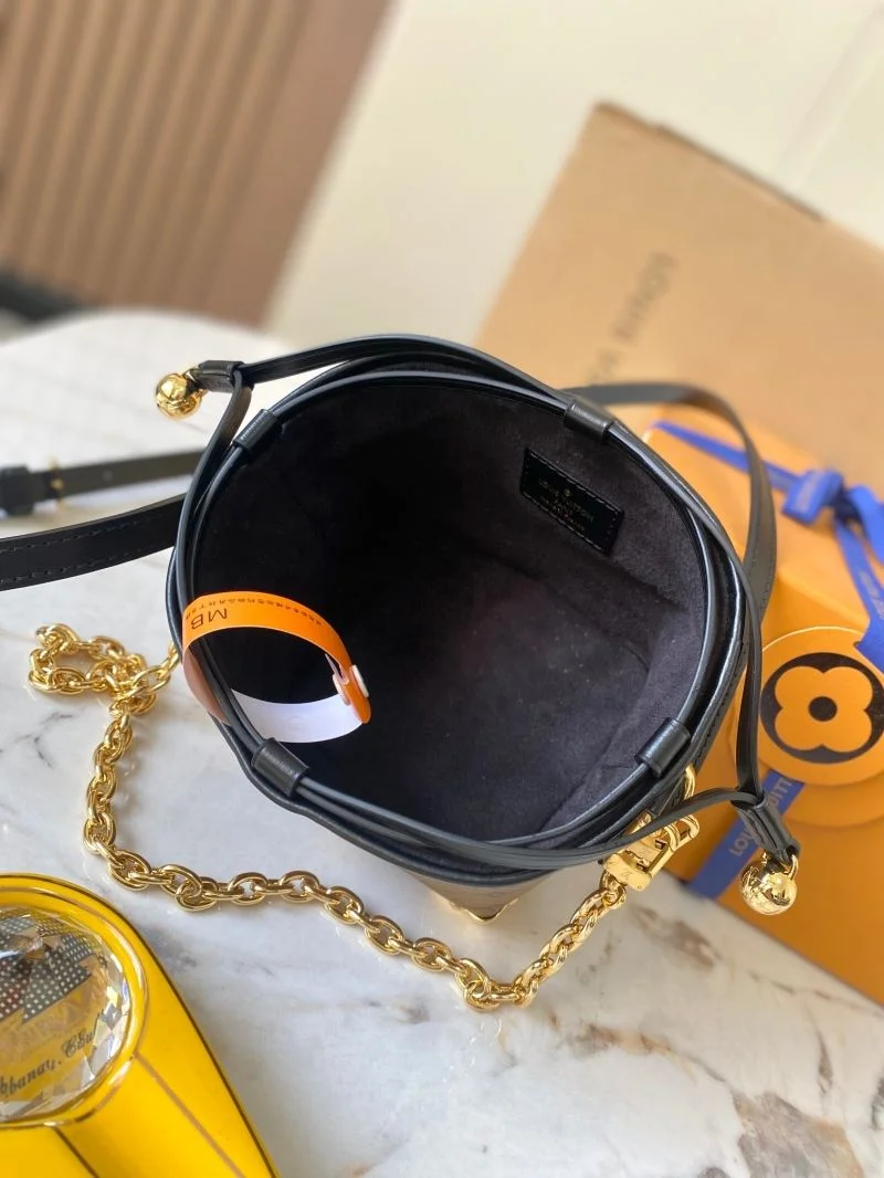 Louis Vuitton Bucket Bags RelaxedFit 40144