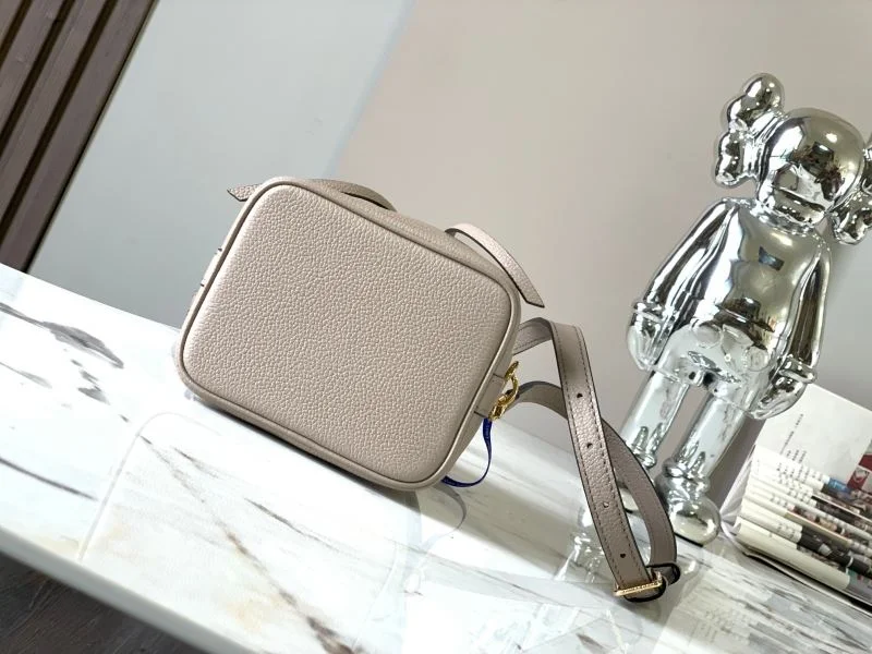 Louis Vuitton Bucket Bags Cozy 40146