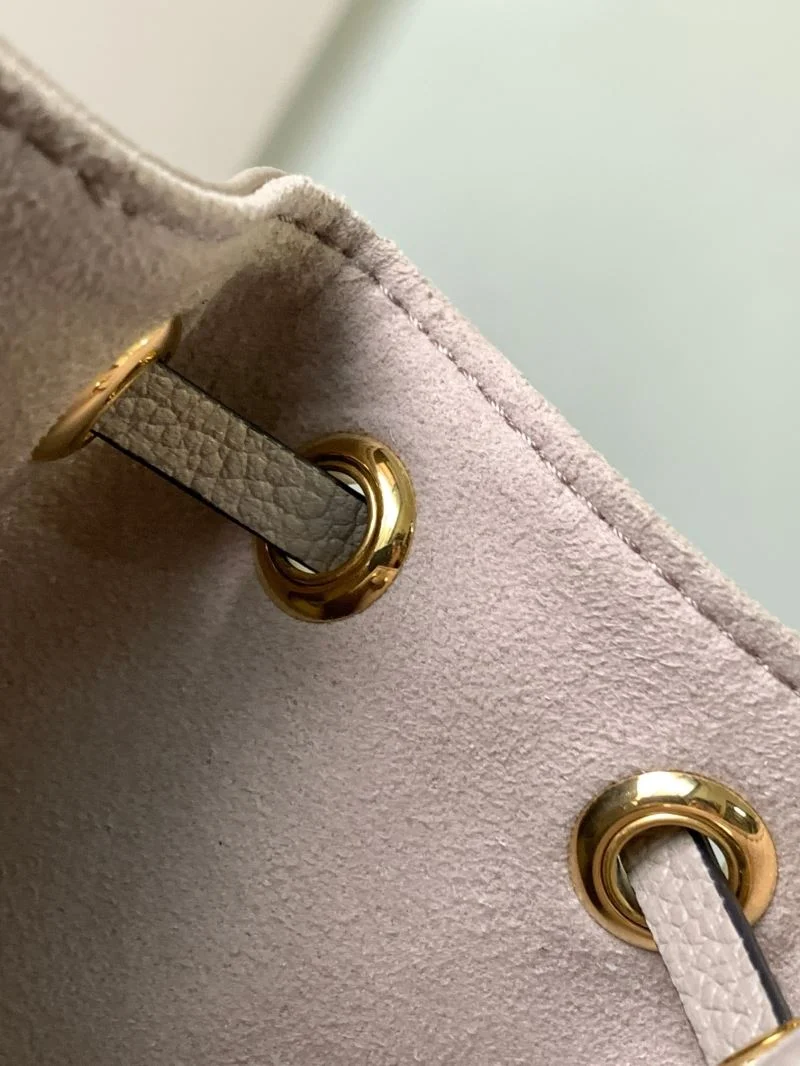 Louis Vuitton Bucket Bags Cozy 40146