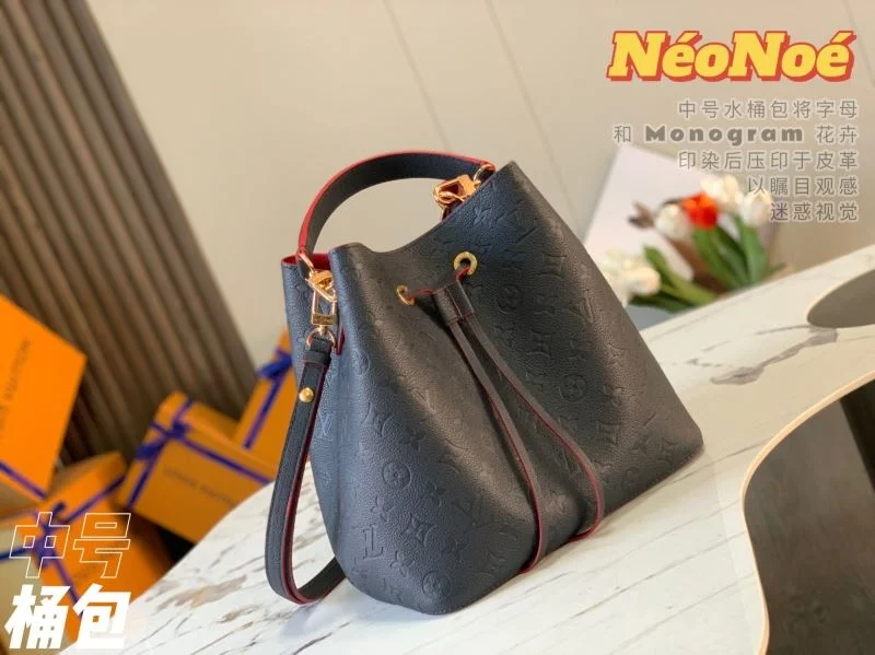 Seasonal Louis Vuitton Bucket Bags 40149