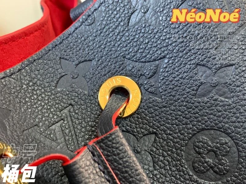 Seasonal Louis Vuitton Bucket Bags 40149