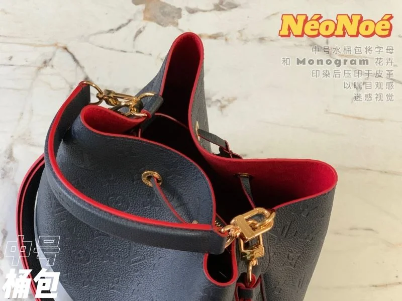 Seasonal Louis Vuitton Bucket Bags 40149