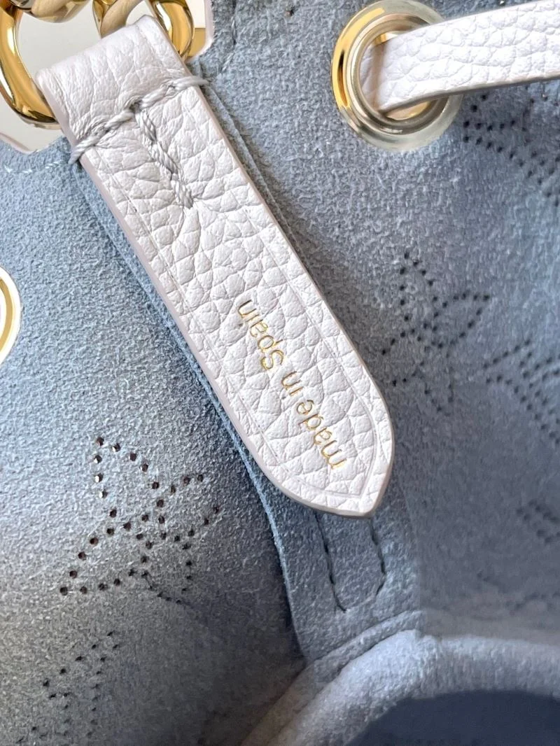 Louis Vuitton Bucket Bags WaterResistant 40147