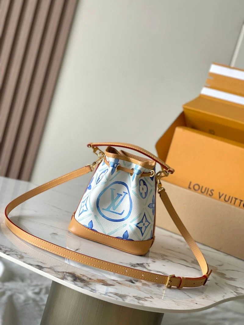 Louis Vuitton Bucket Bags Sleek 40188