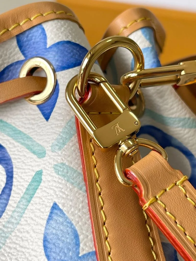 Louis Vuitton Bucket Bags Sleek 40188