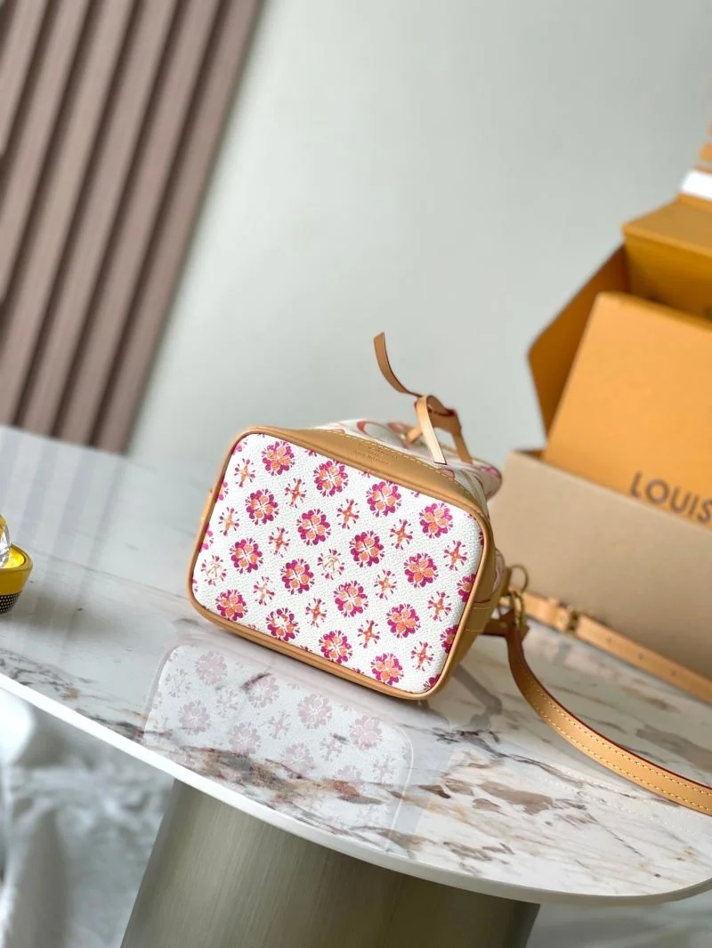 Louis Vuitton Bucket Bags UrbanStyle 40135