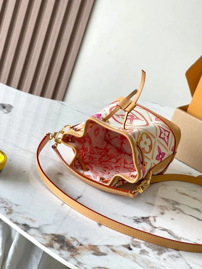 Louis Vuitton Bucket Bags UrbanStyle 40135