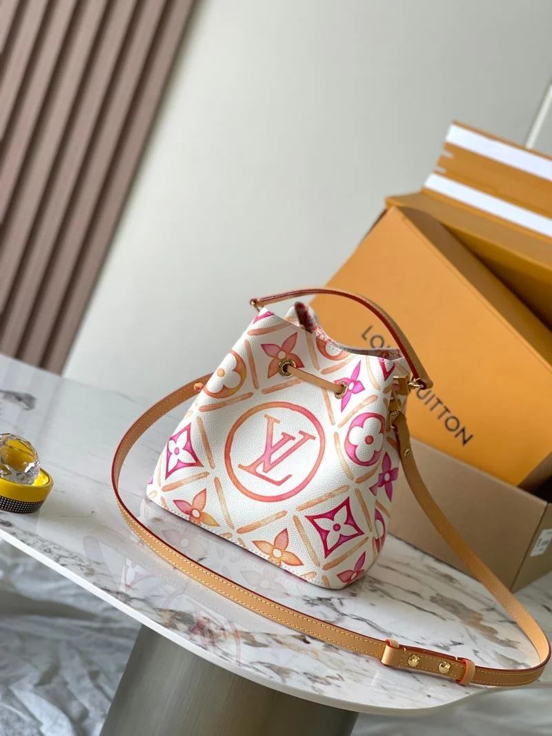 Comfortable Louis Vuitton Bucket Bags 40134