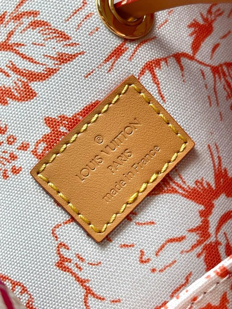 Comfortable Louis Vuitton Bucket Bags 40134