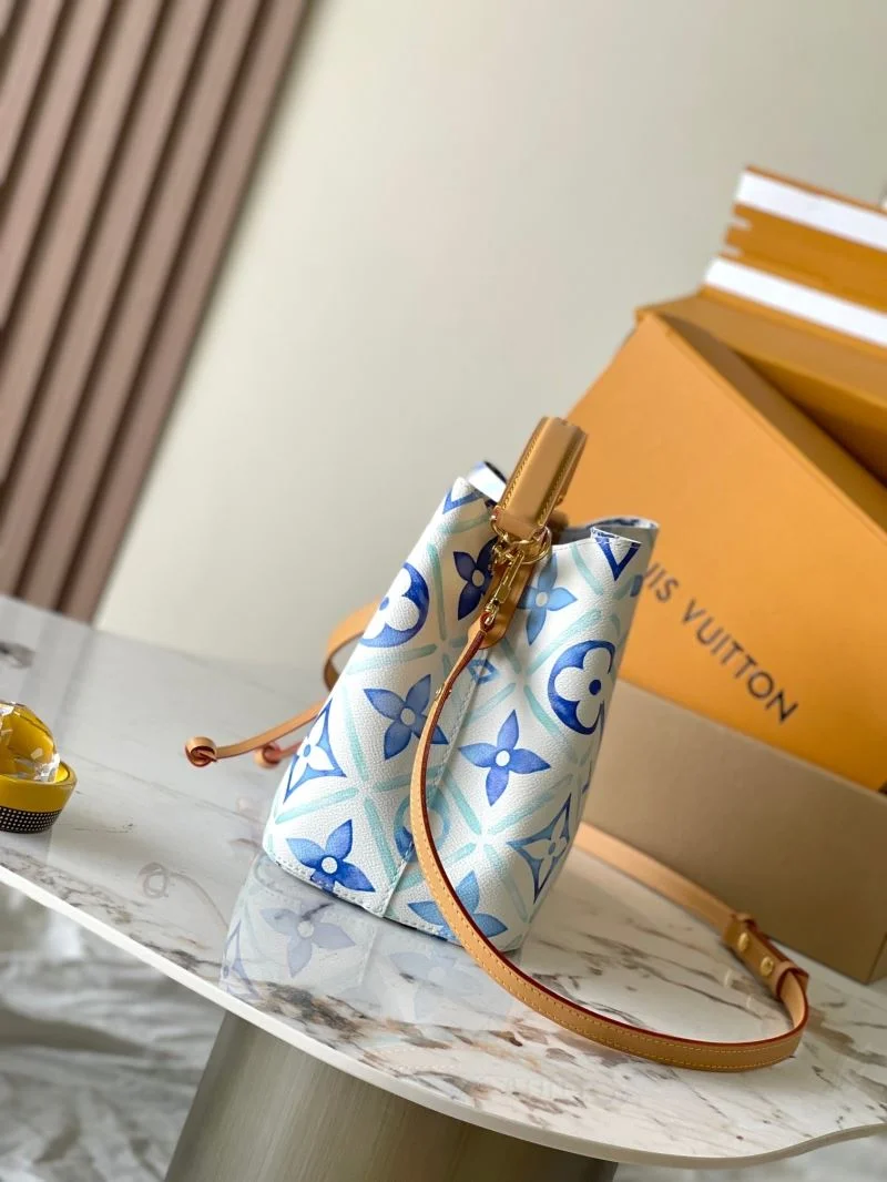 Contemporary Louis Vuitton Bucket Bags 40132