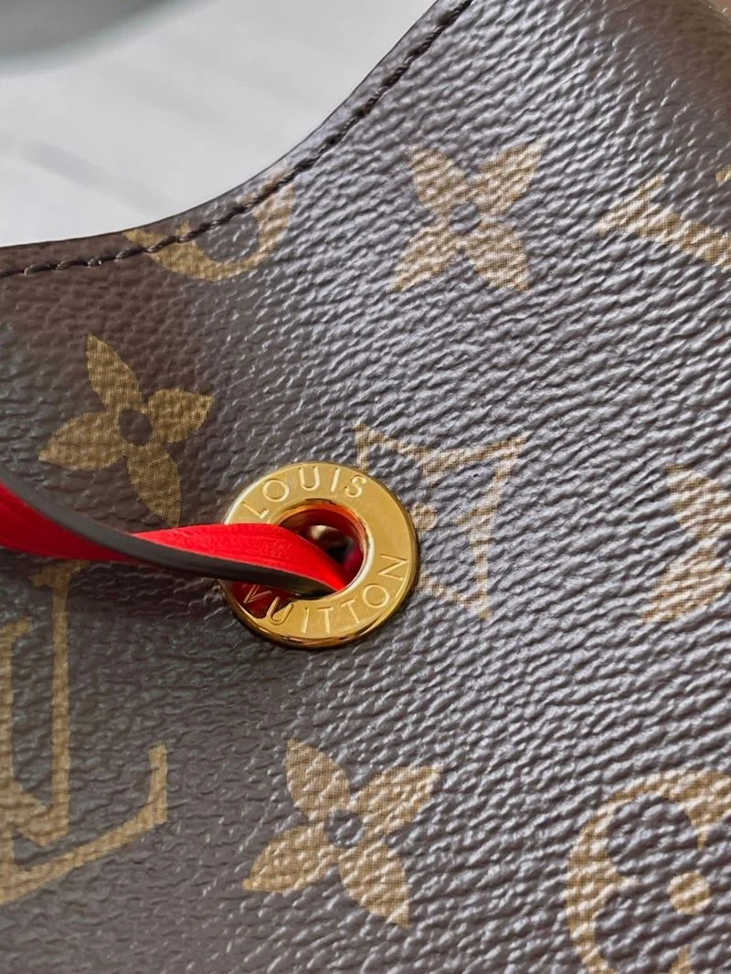 Breathable Louis Vuitton Bucket Bags 40206