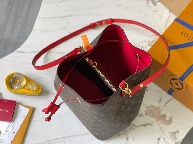 Breathable Louis Vuitton Bucket Bags 40206