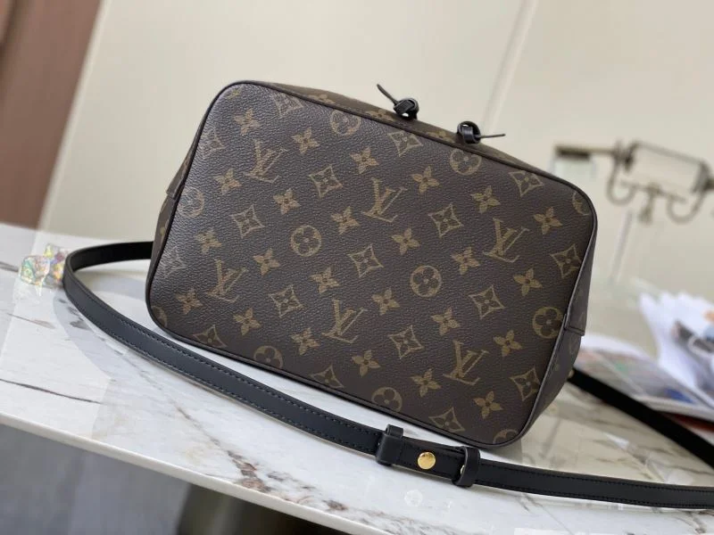 Louis Vuitton Bucket Bags OnTrend 40125