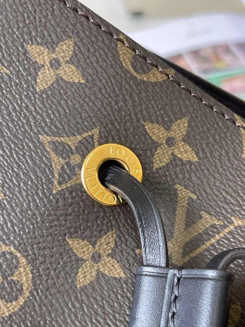 Louis Vuitton Bucket Bags OnTrend 40125