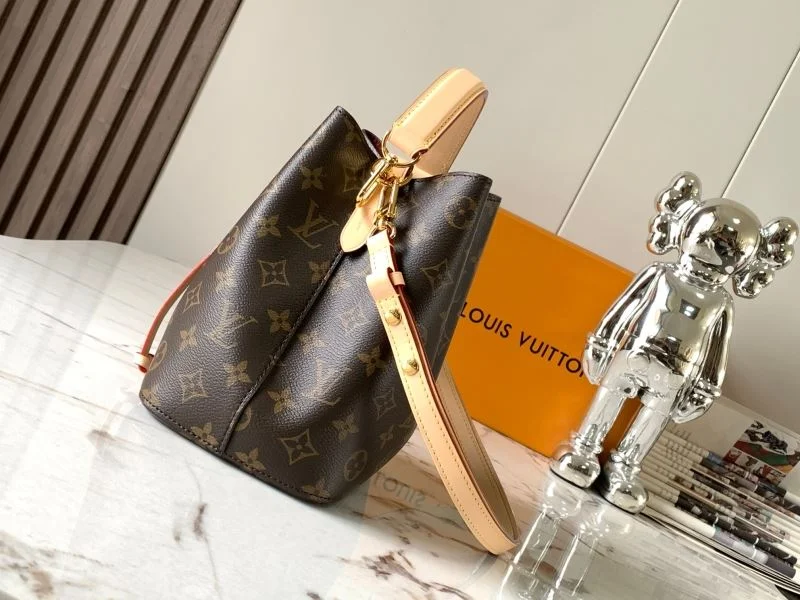 Louis Vuitton Bucket Bags EyeCatching 40124