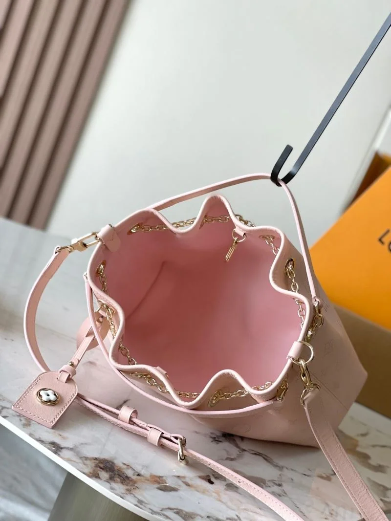 WeatherProof Louis Vuitton Bucket Bags 40117