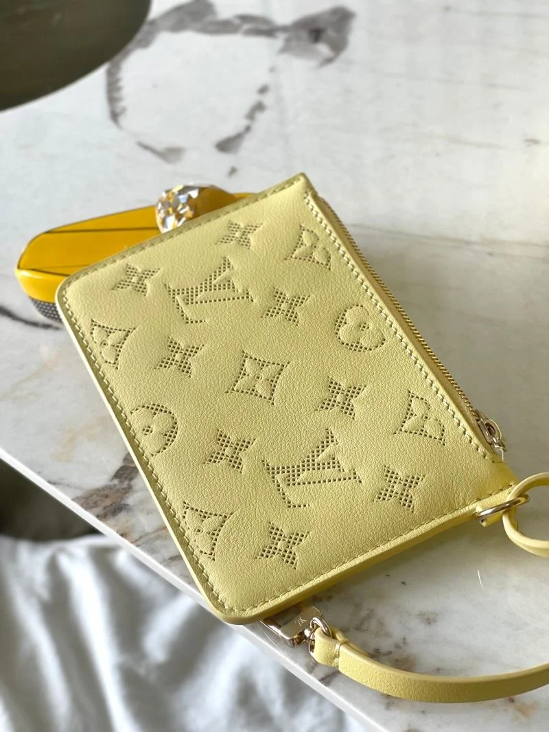 ModernLook Louis Vuitton Bucket Bags 40201