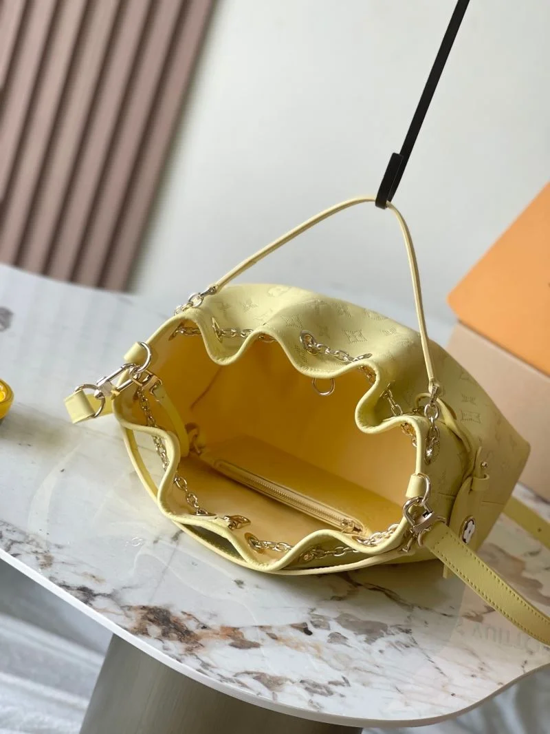 ModernLook Louis Vuitton Bucket Bags 40201